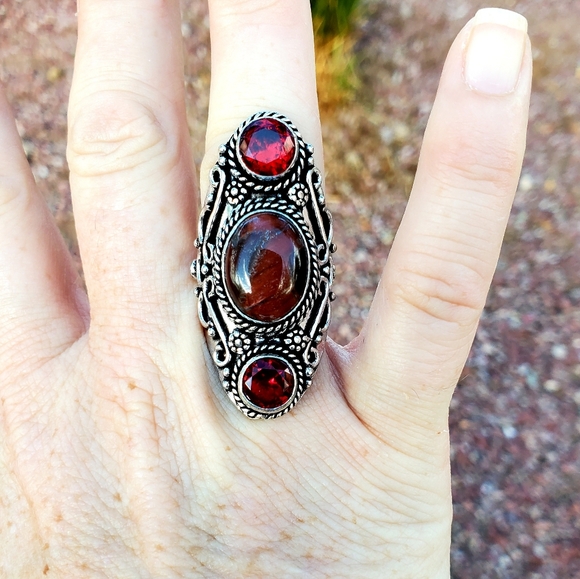 New Red Tiger Eye and Garnet 925 Silver Statement Ring. - Picture 7 of 16